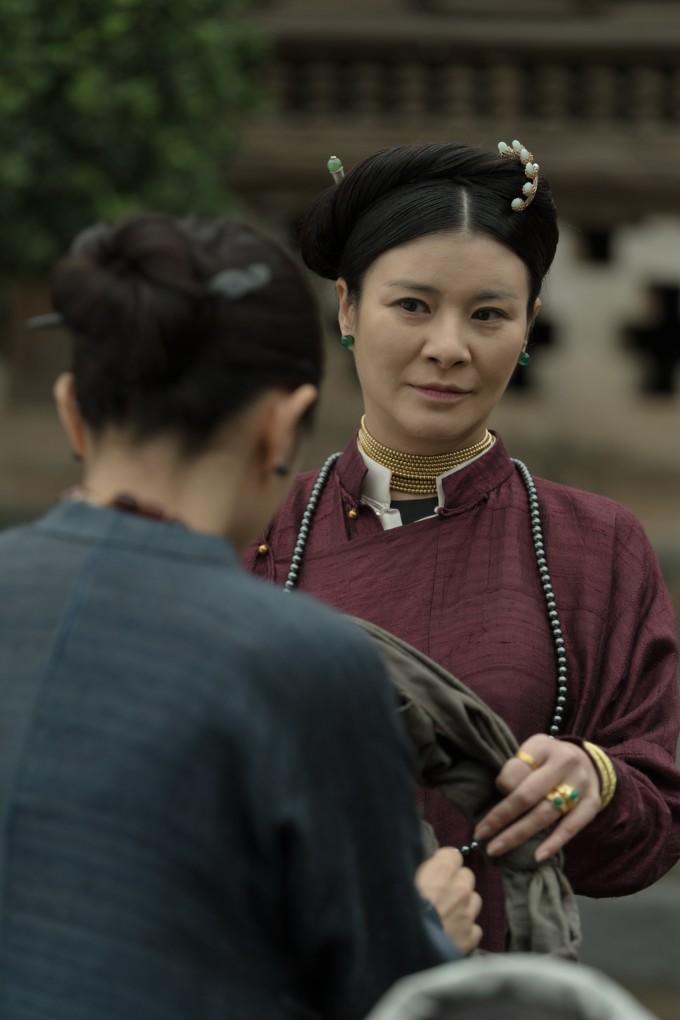 Tạo hình của NSƯT Kim Oanh trong phim "Người vợ cuối cùng".