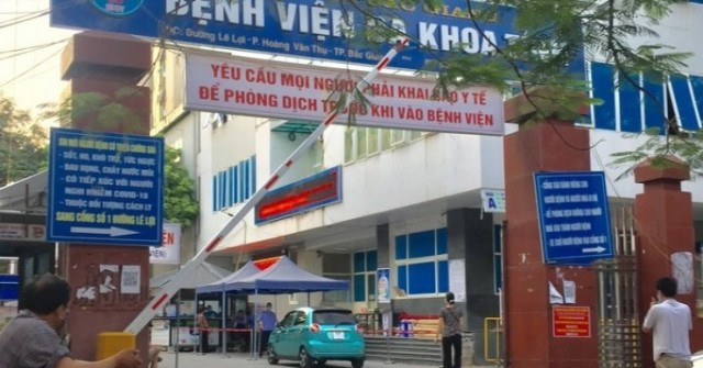 Tạm đình chỉ 3 cán bộ liên quan vụ xe cứu thươn...