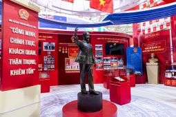 “Ngược dòng lịch sử, chạm tay tương lai” tại Triển lãm lớn nhất lịch sử mừng 80 năm Quốc khánh