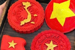 Bánh Trung thu 'cờ đỏ sao vàng' lan tỏa niềm tự hào dân tộc trên mạng xã hội