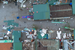 Du lịch - Biển Thiên Cầm tan hoang sau bão