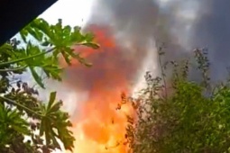 Tin tức trong ngày - TP.HCM: Cháy dữ dội căn nhà trong khu đất hơn 1.000 m²