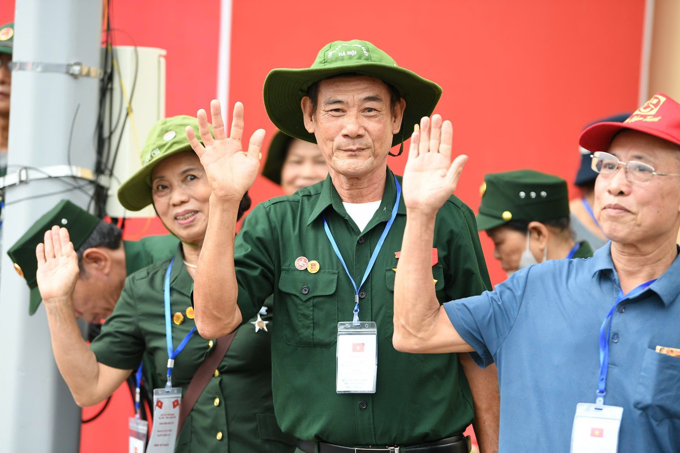 Xúc động hình ảnh, nụ cười cựu chiến binh chờ xem sơ duyệt A80 - 6