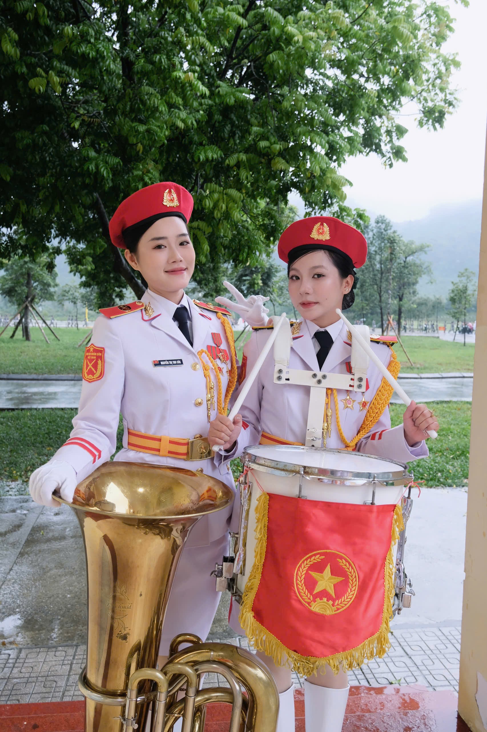 Nữ chiến sỹ khối 