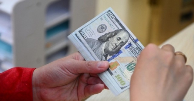 Giá USD lên kịch trần