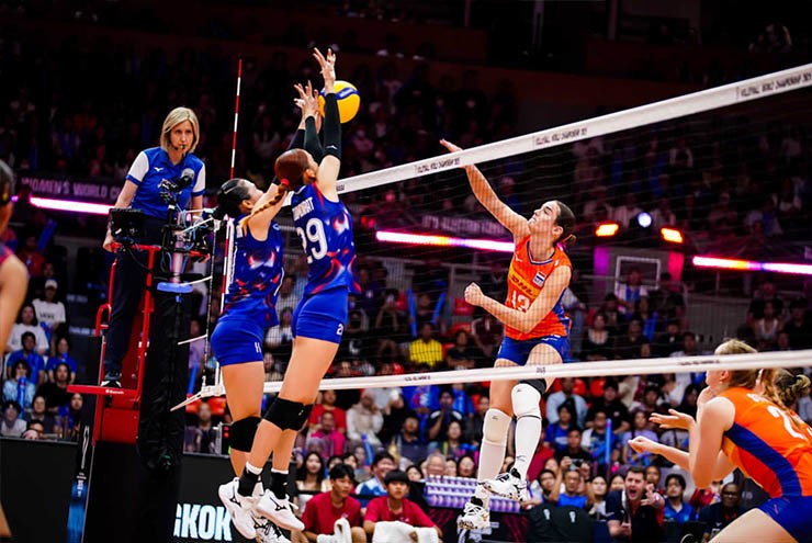 Thái Lan chơi đầy quyết tâm và đã thắng set 1 để chấm dứt chuỗi thất bại trước Hà Lan