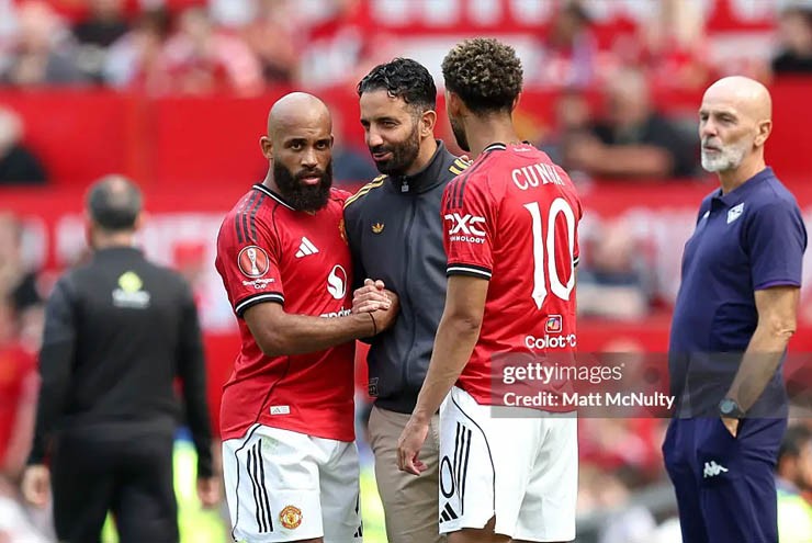 Không ít cầu thủ bị giảm giá trị bản thân từ khi đến MU