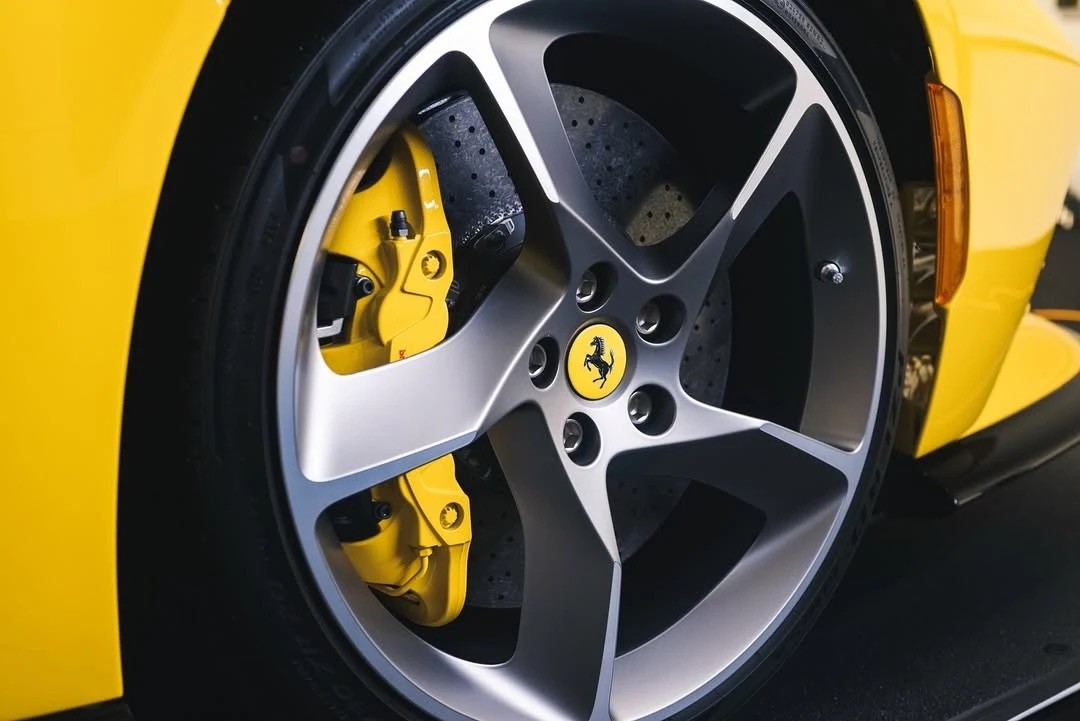 Cận cảnh mẫu siêu xe Ferrari Daytona SP3 cuối cùng được đấu giá hơn 680 tỷ đồng - 6