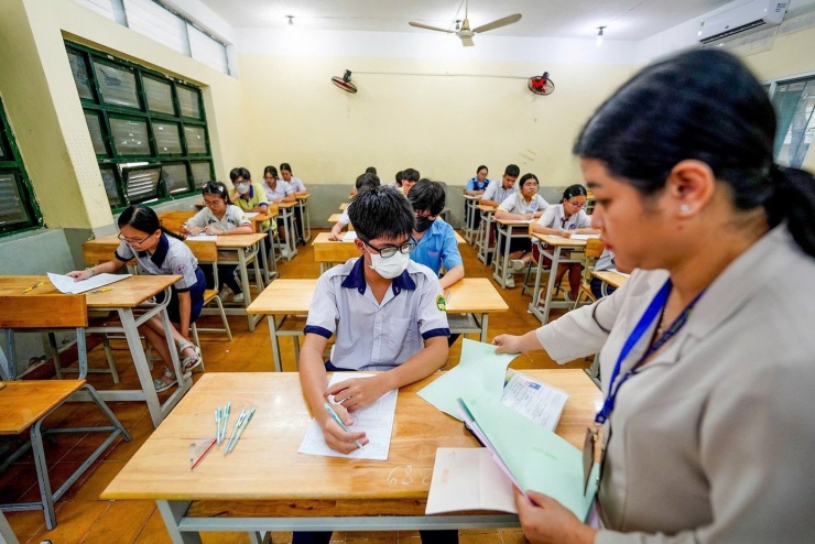 Thí sinh thi tốt nghiệp THPT 2025 tại TPHCM. Ảnh: Phạm Nguyễn