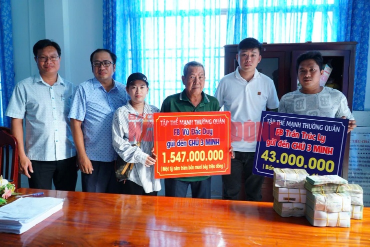 2 Facebooker trao tiền cho ông Ba Minh
