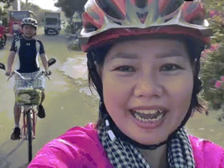 Vợ chồng ở Cần Thơ đạp xe hơn 1.800km, vượt bão số 5 ra Hà Nội viếng Lăng Bác