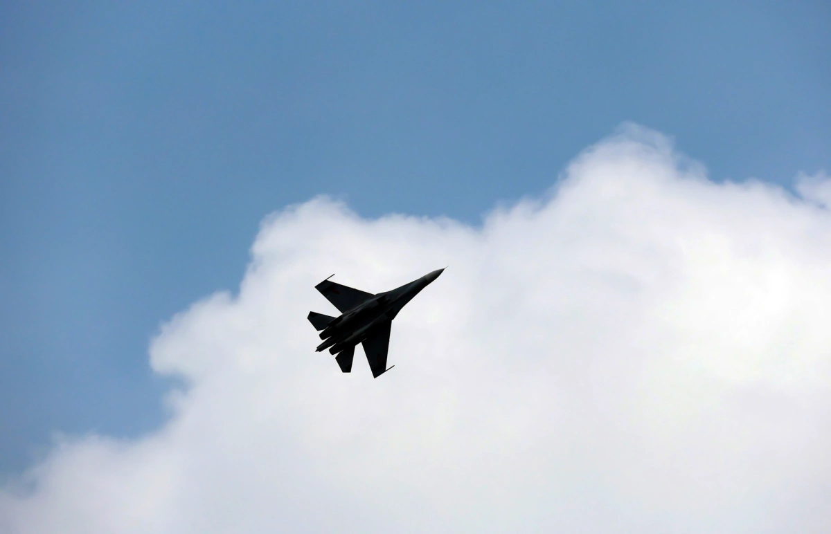 Khoan thẳng lên trời như một mũi tên. Ảnh: Đức Đồng