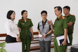 Công an phường Thủ Đức "kích hoạt" nút SOS bí mật ở nhiều nơi