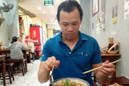 Nhiều hàng quán đồng loạt tăng giá