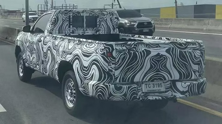 Toyota Hilux 2026 tiếp tục rò rỉ những thông tin mới - 4