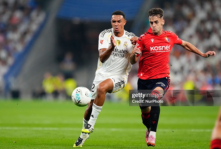 Trent Alexander Arnold trở thành mục tiêu theo đuổi của Man City