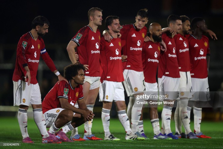 MU thất bại gây sốc trước đội bóng hạng 4