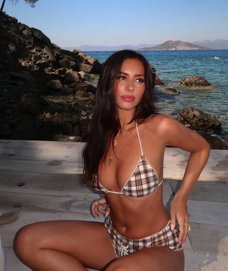 Sao MU Ugarte hẹn hò bạn gái cũ Mbappe, tiền đạo Real phản ứng gây tò mò - 3