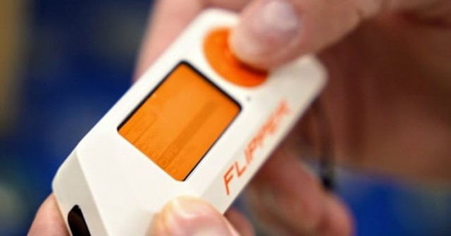 Cảnh báo: Món đồ công nghệ giá "bèo" bẻ khóa ô tô trong "vài nốt nhạc"