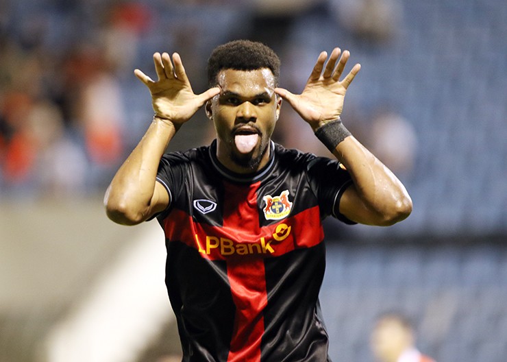 Gustavo Henrique dẫn đầu danh sách làm bàn V-League với 4 bàn sau 3 vòng đấu.