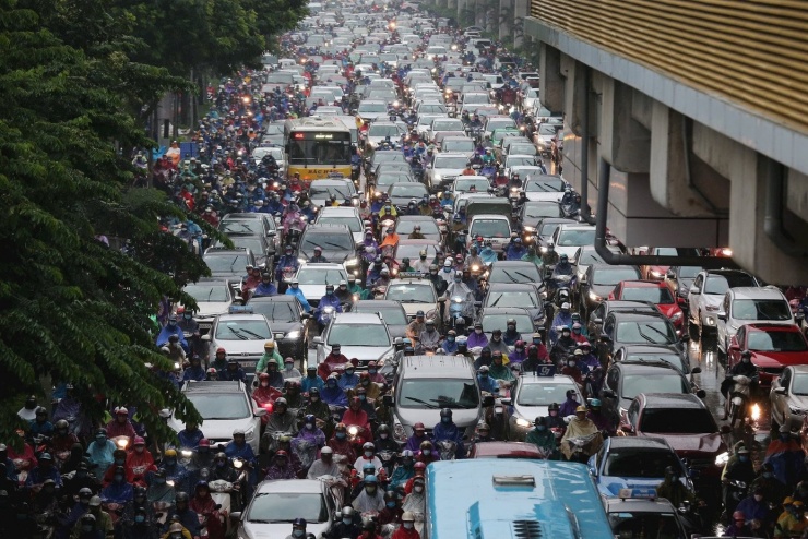 Theo đề xuất, sau năm 2030 năm, nếu các hãng xe không đáp ứng mức tiêu thụ nhiên liệu 4,83 lít/100 km 3 năm liên tiếp, thì hãng xe phải dừng sản xuất, lắp ráp, nhập khẩu ô tô. Ảnh: ĐĐK.