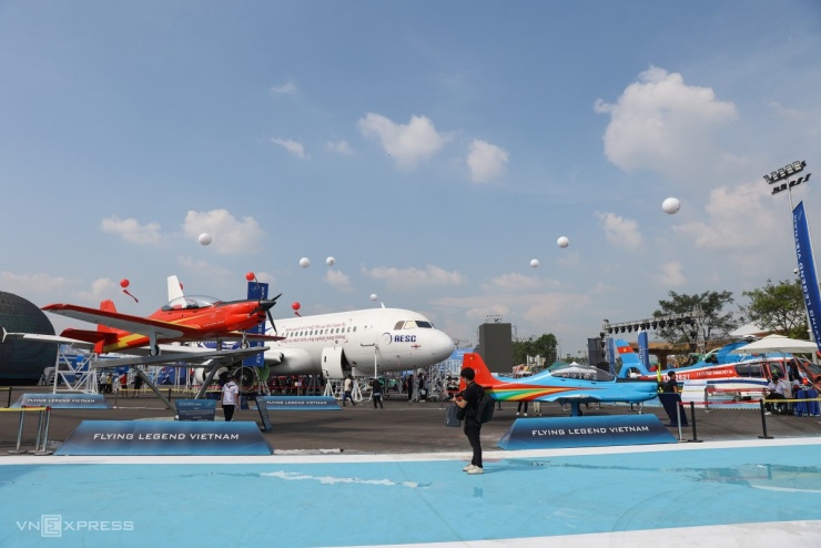 Trưng bày chuyên cơ chở Chủ tịch Hồ Chí Minh - 1