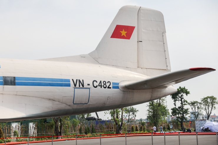 Trưng bày chuyên cơ chở Chủ tịch Hồ Chí Minh - 4