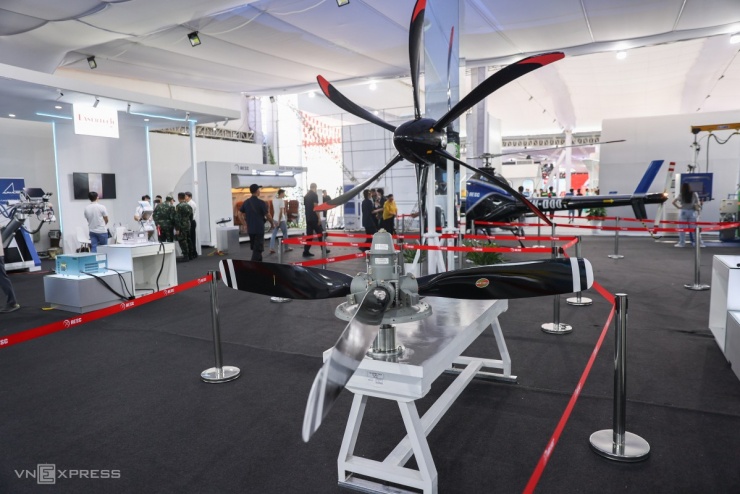 Trưng bày chuyên cơ chở Chủ tịch Hồ Chí Minh - 19