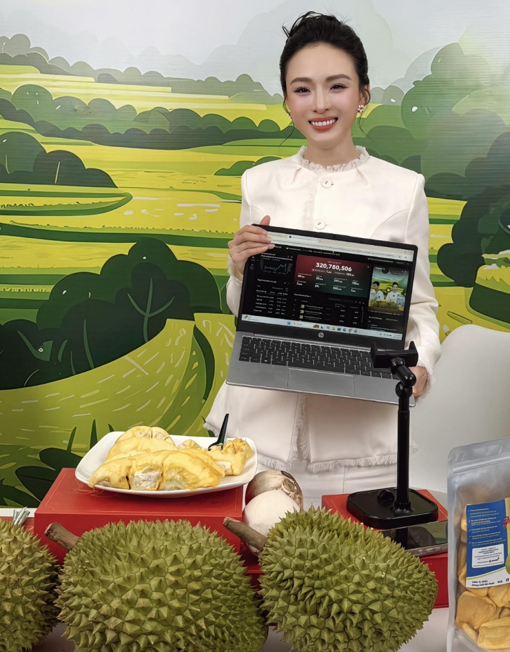 Cuộc sống độc thân ở tuổi U40 của Trương Hồ Phương Nga - 2