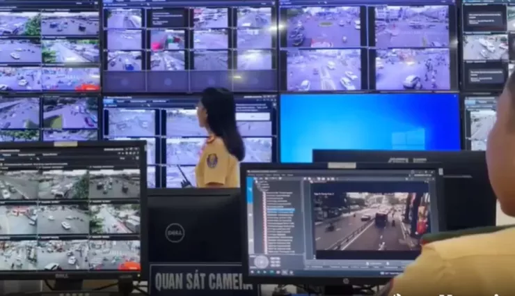 Phòng Cảnh sát giao thông (PC08), Công an TP.HCM giám sát giao thông dịp lễ 2-9. Ảnh: PHẠM HẢI