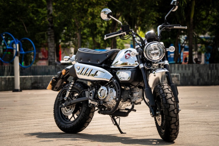Honda Monkey Chrome Legacy đầu tiên được nhập về Việt Nam