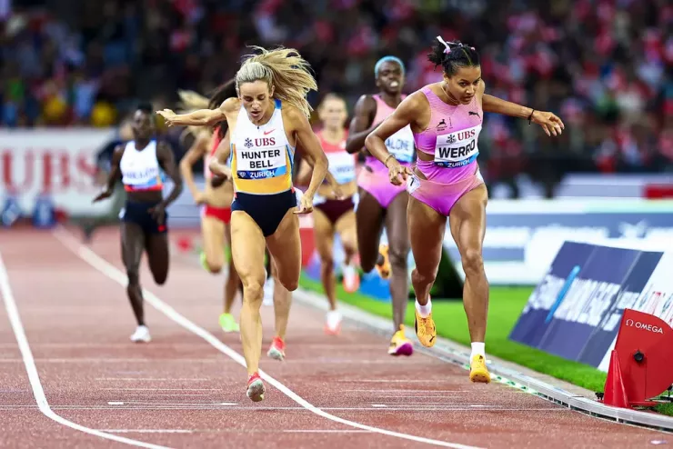 Các VĐV nữ tham dự đợt chạy chung kết 800 m tại giải điền kinh Diamond League tại Thụy Sĩ. Ảnh: WA