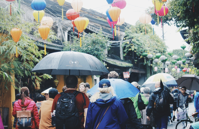 Hội An (Đà Nẵng) đã mưa là nồng nàn, là say đắm như bản tình ca ngọt ngào. Ảnh: LỆ TRINH