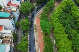 Đường ống khổng lồ dẫn nước hồ Tây ‘hồi sinh’ sông Tô Lịch