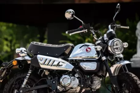 Honda Monkey Chrome Legacy đầu tiên được nhập về Việt Nam