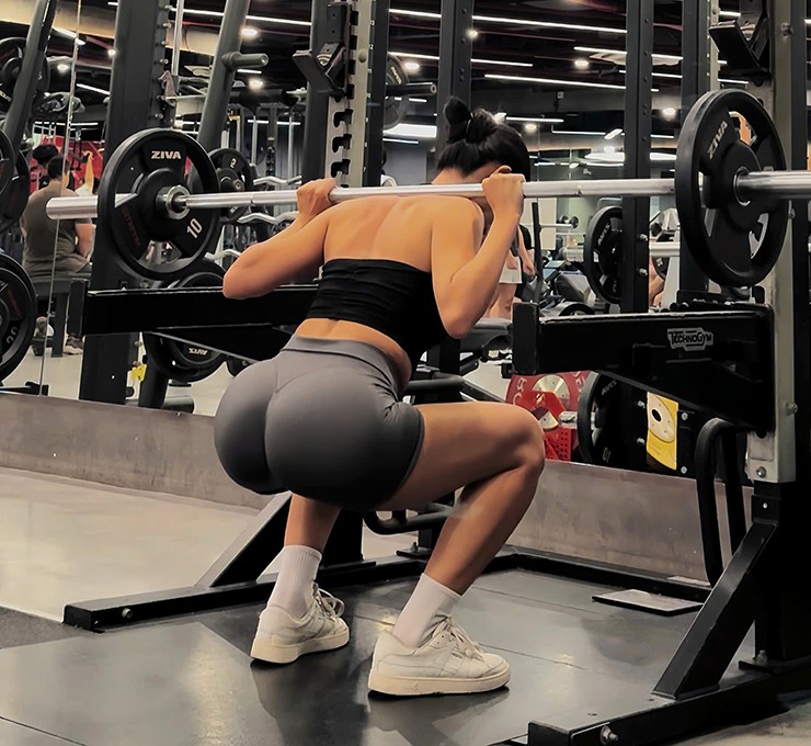 Thúy Vi tích cực nâng cấp vòng ba