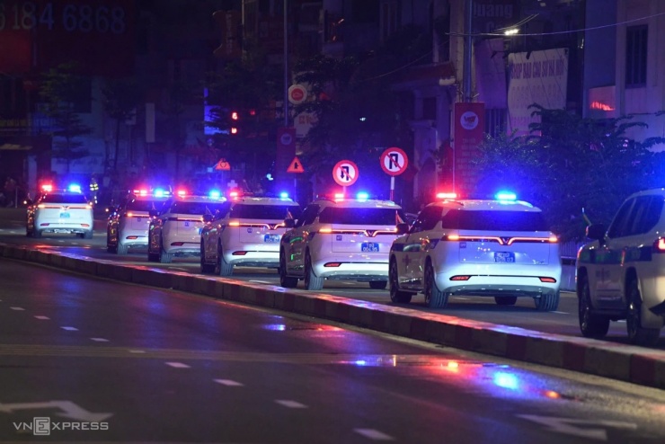 Xe cảnh sát giao thông dân đoàn. Ảnh: Ngọc Thành