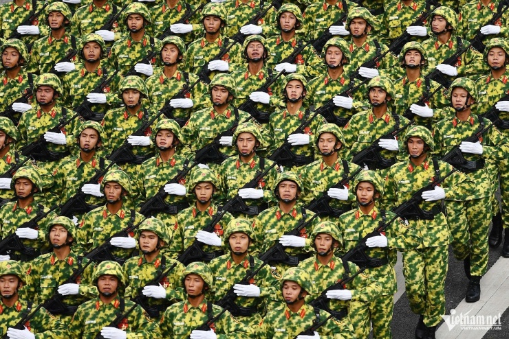 Các khối diễu binh trùng trùng, lớp lớp trên phố phường Hà Nội - 70