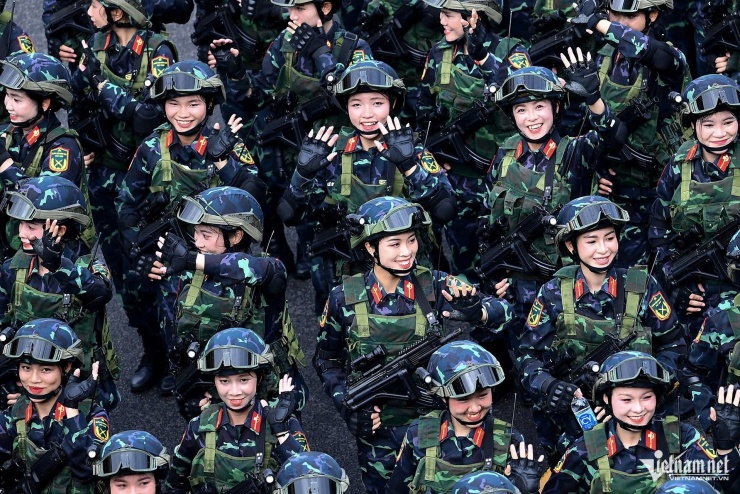 Các khối diễu binh trùng trùng, lớp lớp trên phố phường Hà Nội - 71