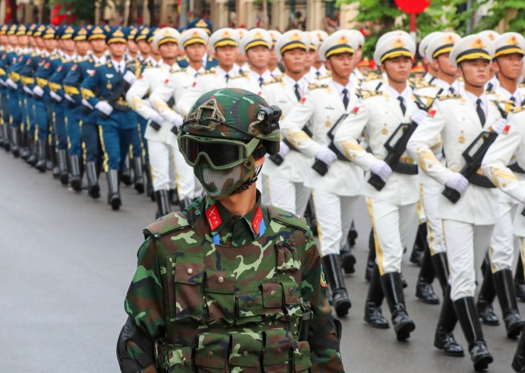 Lực lượng trinh sát đặc nhiệm luôn che kín mặt, âm thầm bảo vệ an ninh tại A80 - 1