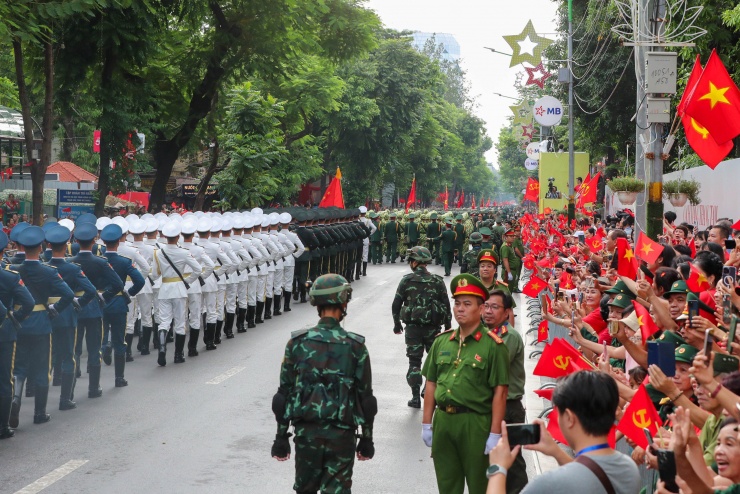 Trinh sát đặc nhiệm, Tổng cục II lặng lẽ thực hiện nhiệm vụ và rút quân