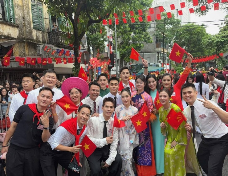 Ảnh độc của dàn nghệ sĩ tại tổng duyệt A80 - 17