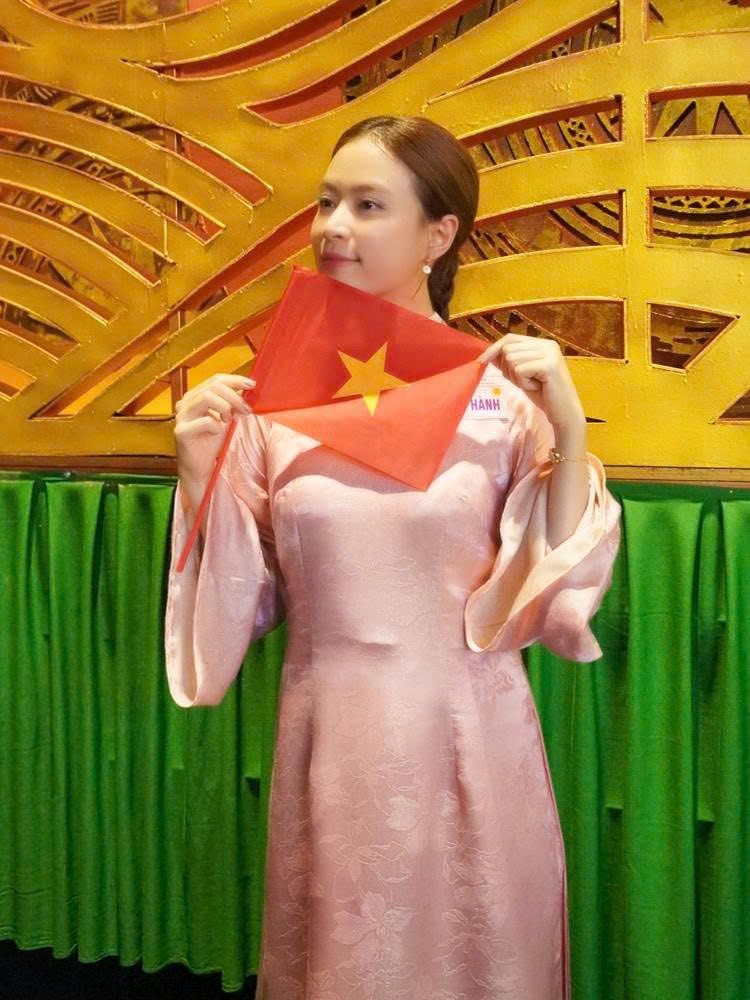 'Khoảnh khắc đi ngang Lăng Bác, tôi trào nước mắt vì biết ơn' - 1