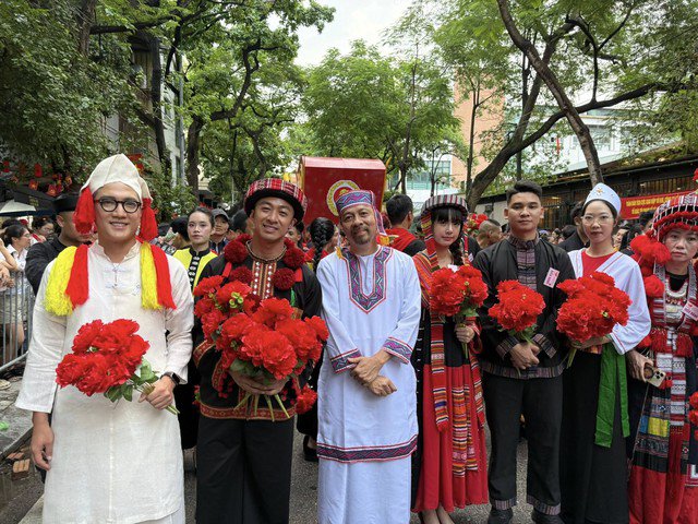 Hậu trường Tổng duyệt A80: Phương Thanh &#39;bắt vạ&#39; Xuân Bắc, Bảo Thanh có bức ảnh &#39;sĩ đến già&#39; - 6
