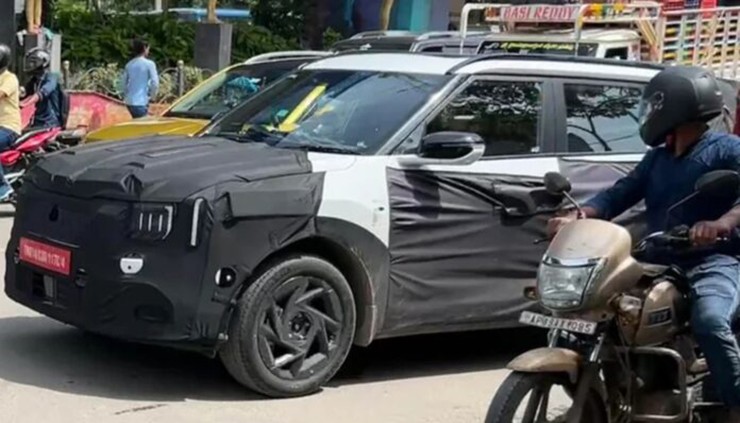 KIA Seltos thế hệ mới chạy thử cùng lớp ngụy trang