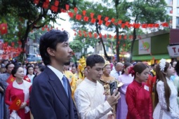 Tin tức trong ngày - Nhiều nghệ sĩ chờ tổng duyệt diễu binh, diễu hành A80