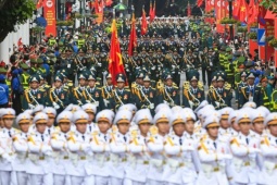 Tin tức trong ngày - Các khối diễu binh trùng trùng, lớp lớp trên phố phường Hà Nội