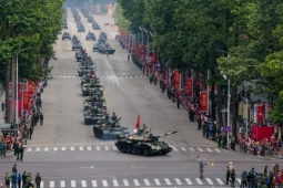 Tin tức trong ngày - Hai giờ tổng duyệt diễu binh ở Ba Đình