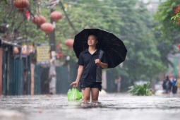 Tin tức trong ngày - Hà Nội có thể mưa trên 100mm do hoàn lưu sau bão