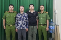 An ninh - Xã hội - Công an TP.HCM bắt tạm giam nhóm cho vay lãi nặng, ép khách quay clip nhạy cảm để thế chấp